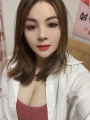 黑丝苗条小骚妇