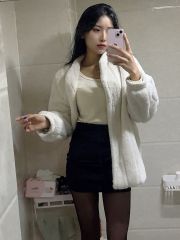 偶尔兼职美女潮喷小嫩穴