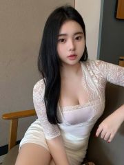 性感嫩妹腰细腿长