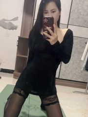 刚下海高颜值妹妹