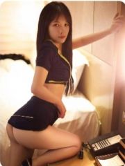 美乳白虎妹