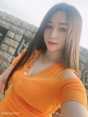 宝安粉嫩大奶翘臀骚货